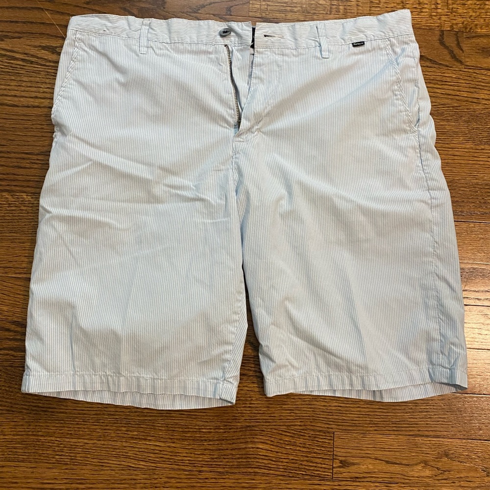 Men’s Hurley shorts. Size 36